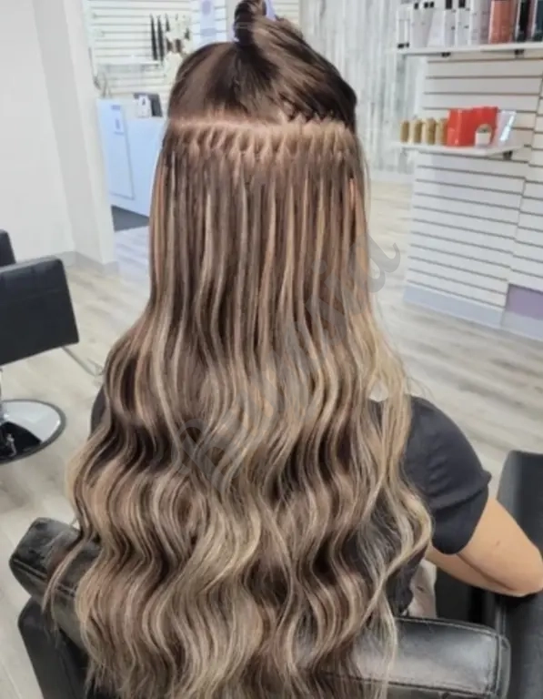 Extensiones de cabello en puntos