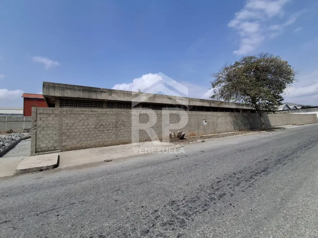 CRG-001 Galpón en Venta o Alquiler en la Zona II, Barquisimeto