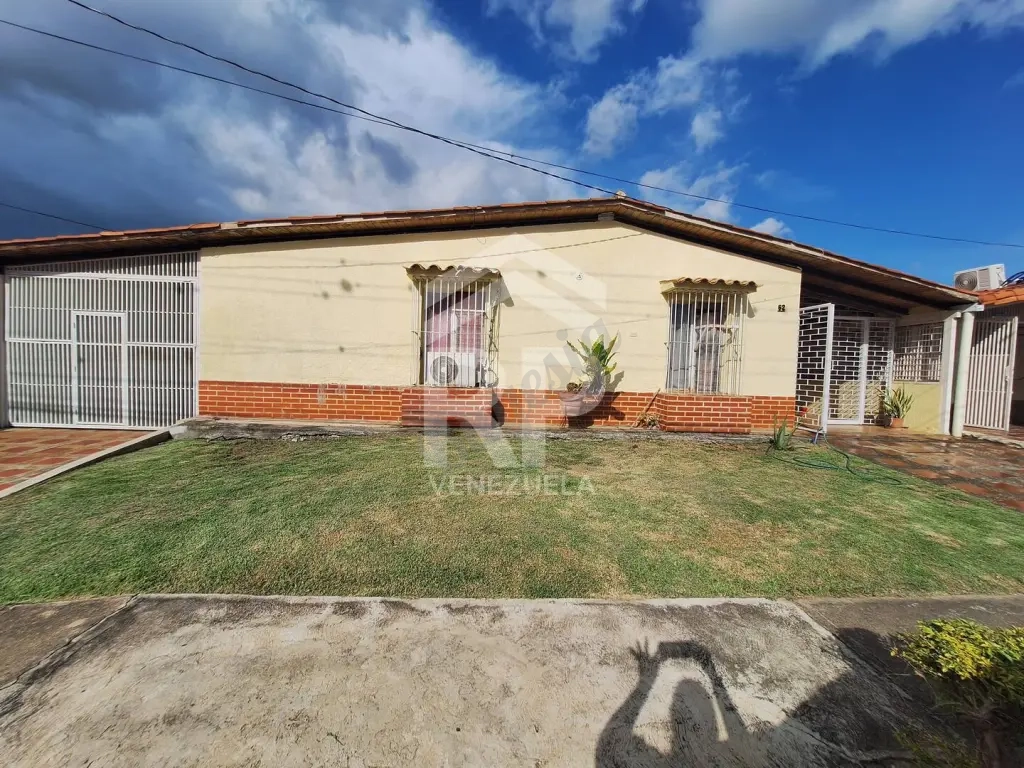 CRC-003 Casa En Venta en Urbanizacion El Valle, Barquisimeto