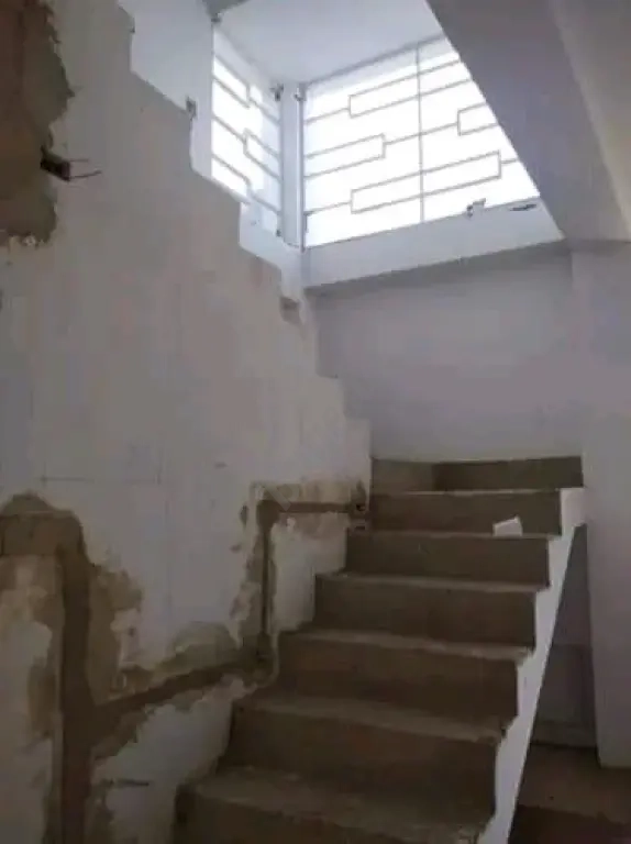 TOWNHOUSE OBRA GRIS CIRCUITO CERRADO