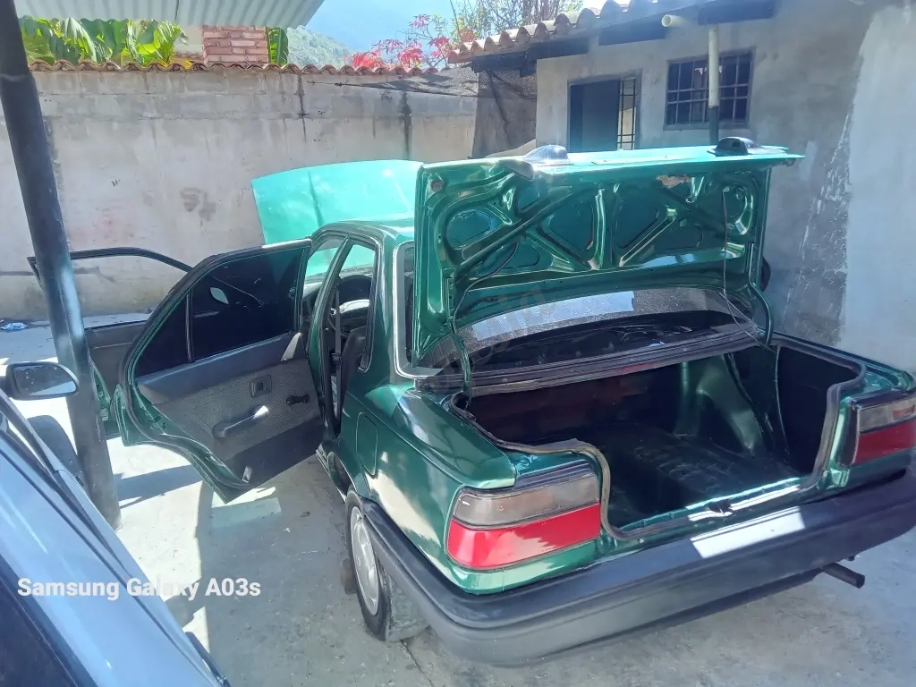 Toyota Corolla Araya Sincronico año 92