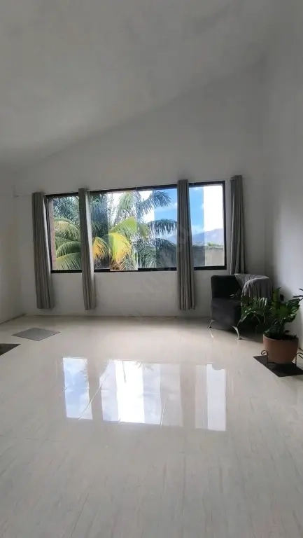 Amplia y Bella Casa en Venta en Urb. Las Morochas, San Diego.