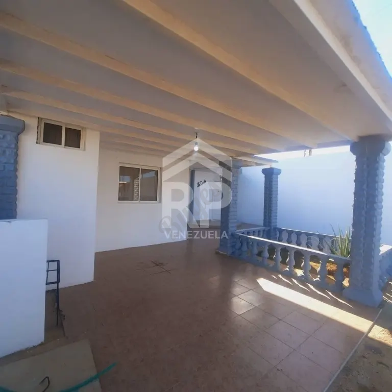 SGC-194 Casa en Alquiler en Puerta Maraven