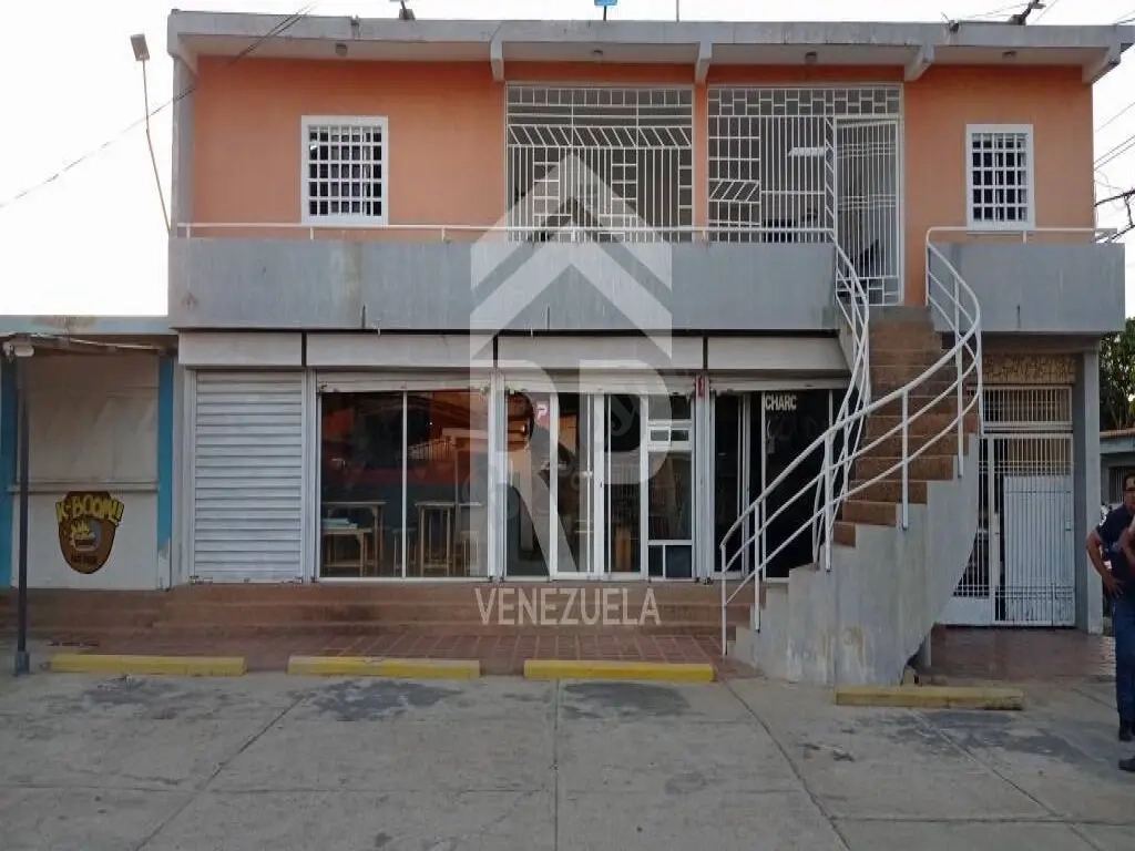 PLE-001 Edificio Comercial en Venta en Zona Norte de Maracaibo