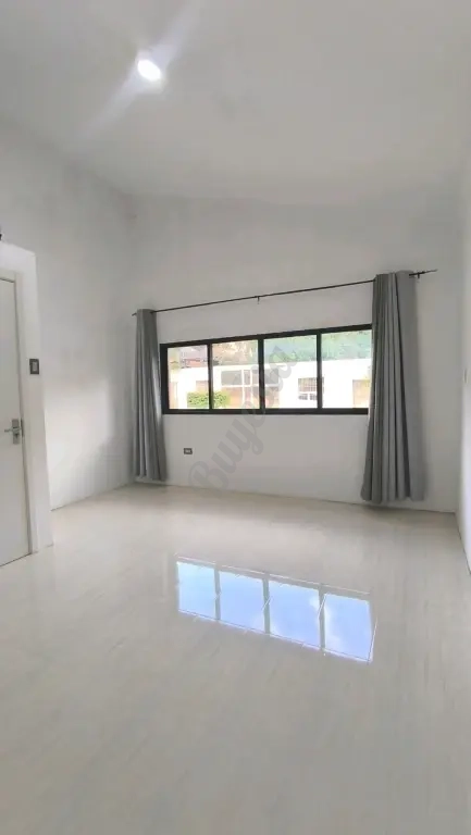 Amplia y Bella Casa en Venta en Urb. Las Morochas, San Diego.