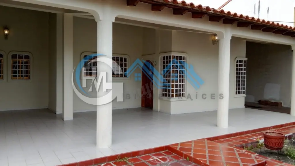 CASA EN VENTA, URB. LA FLORESTA - MATURIN
