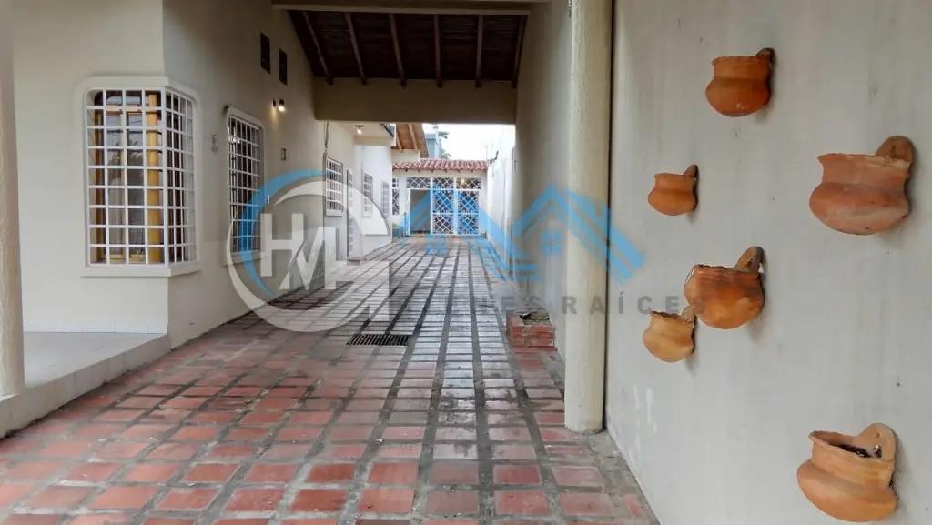 CASA EN VENTA, URB. LA FLORESTA - MATURIN