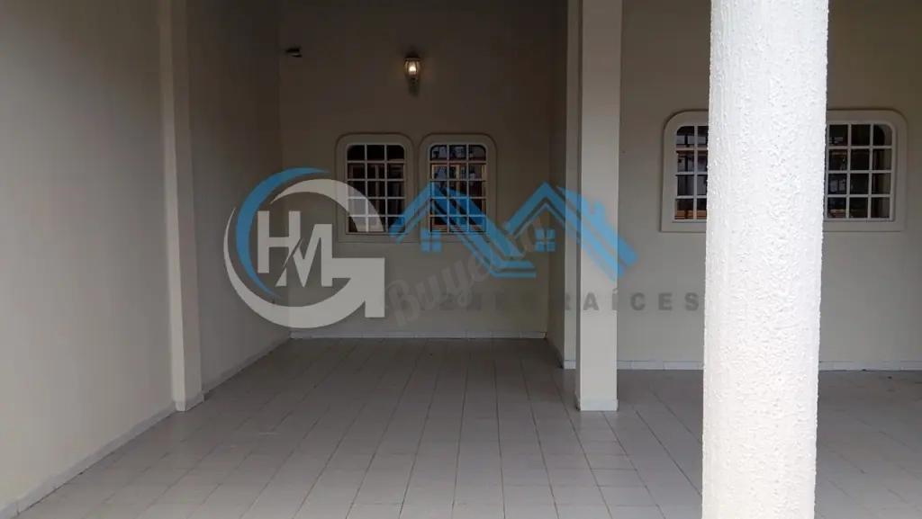 CASA EN VENTA, URB. LA FLORESTA - MATURIN