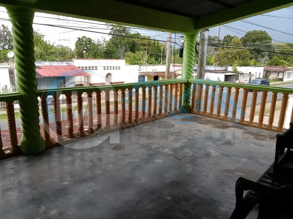 EN VENTA CASA EN LA VÍA NACIONAL LA TOSCANA, MUNICÍPIO PIAR
