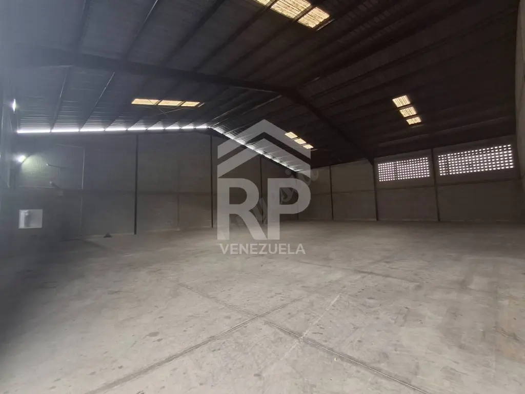CRG-005 Galpón en Venta o Alquiler en Zona Industrial II, Barquisimeto