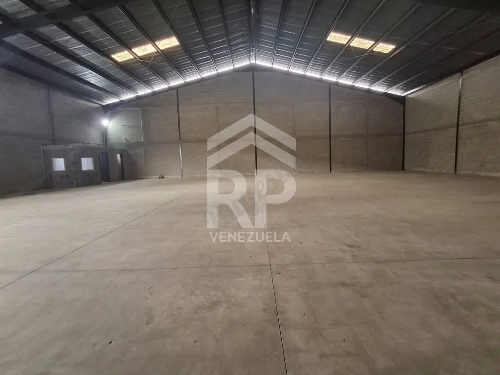 CRG-005 Galpón en Venta o Alquiler en Zona Industrial II, Barquisimeto