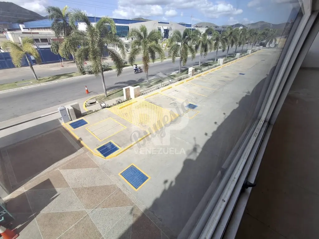 CRL-009 Local en Alquiler en Zona Industrial II, Barquisimeto