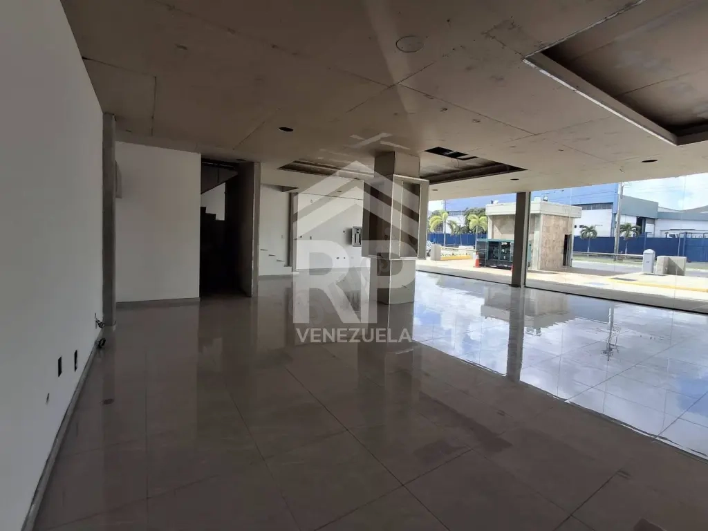 CRL-009 Local en Alquiler en Zona Industrial II, Barquisimeto