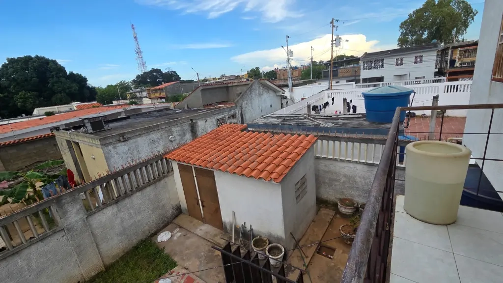 SE VENDE CASA CON EXCELENTE UBICACION ZONA OESTE, MARACAIBO