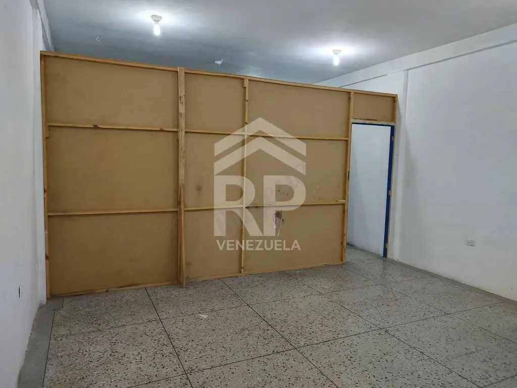 SGL-136 Local Comercial en Alquiler en Punto Fijo