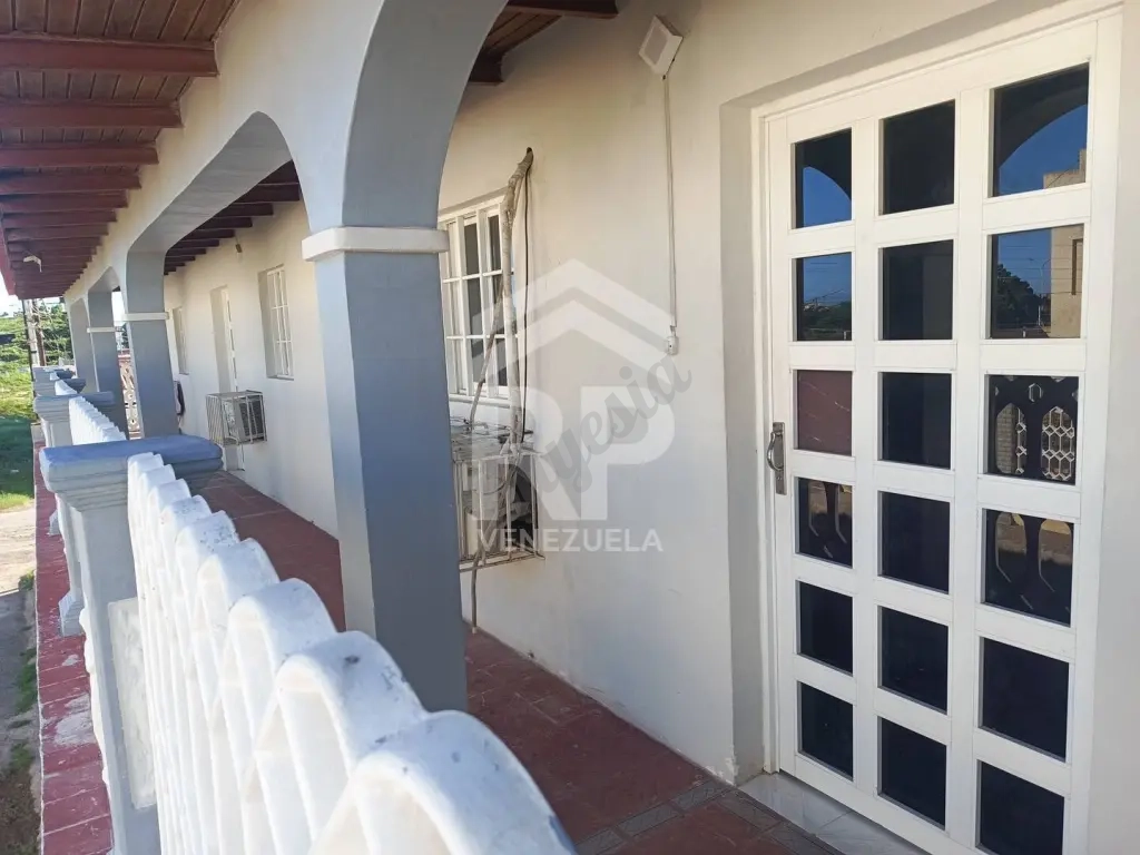 SGC-445 Casa en Venta en Urbanización Santa Fe, Punto Fijo