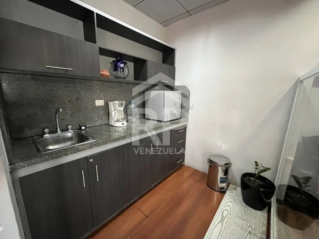 SGE-040 Edificio en Venta o Alquiler en Santa Irene