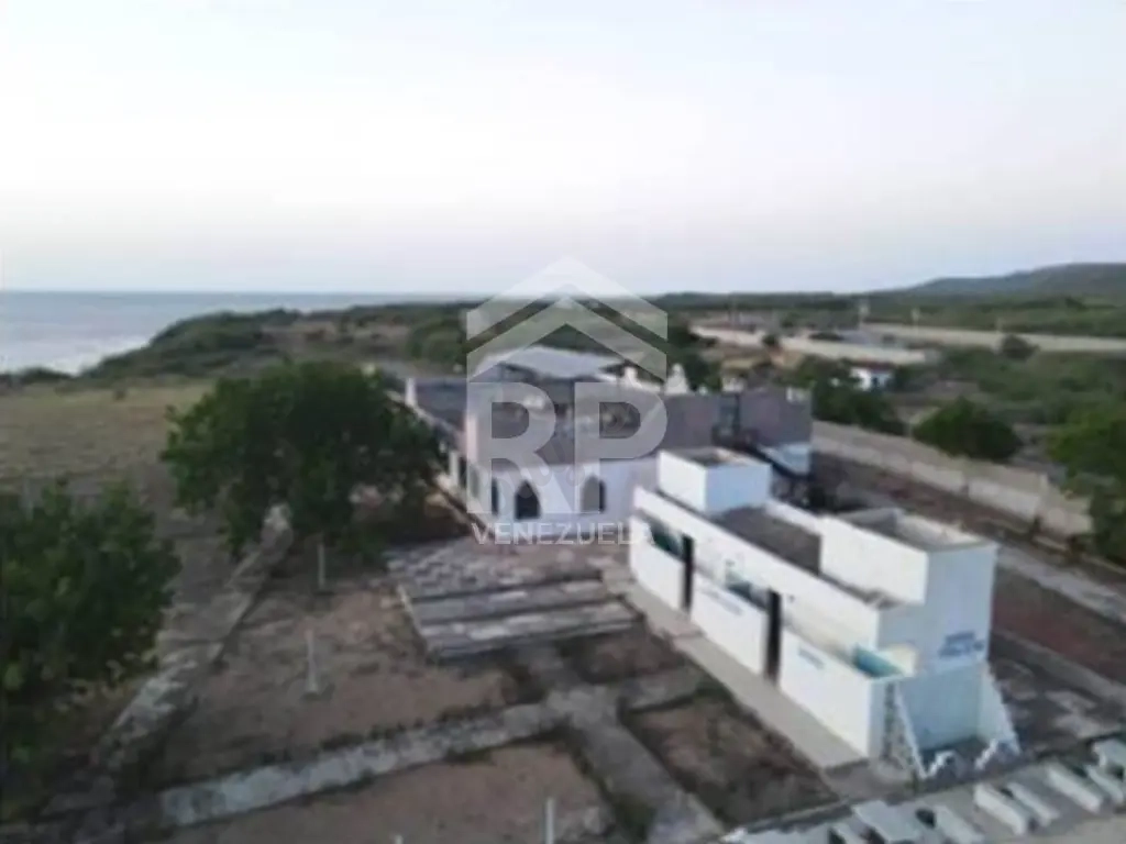 SGFC-027 Hotel en Venta en La Vela de Coro, Estado Falcón