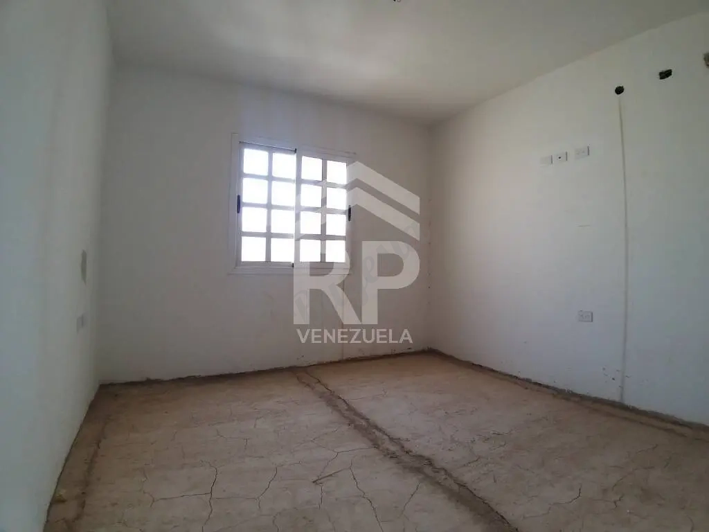 SGC-452 Casa en Obra Gris en Venta en Puerta Maraven