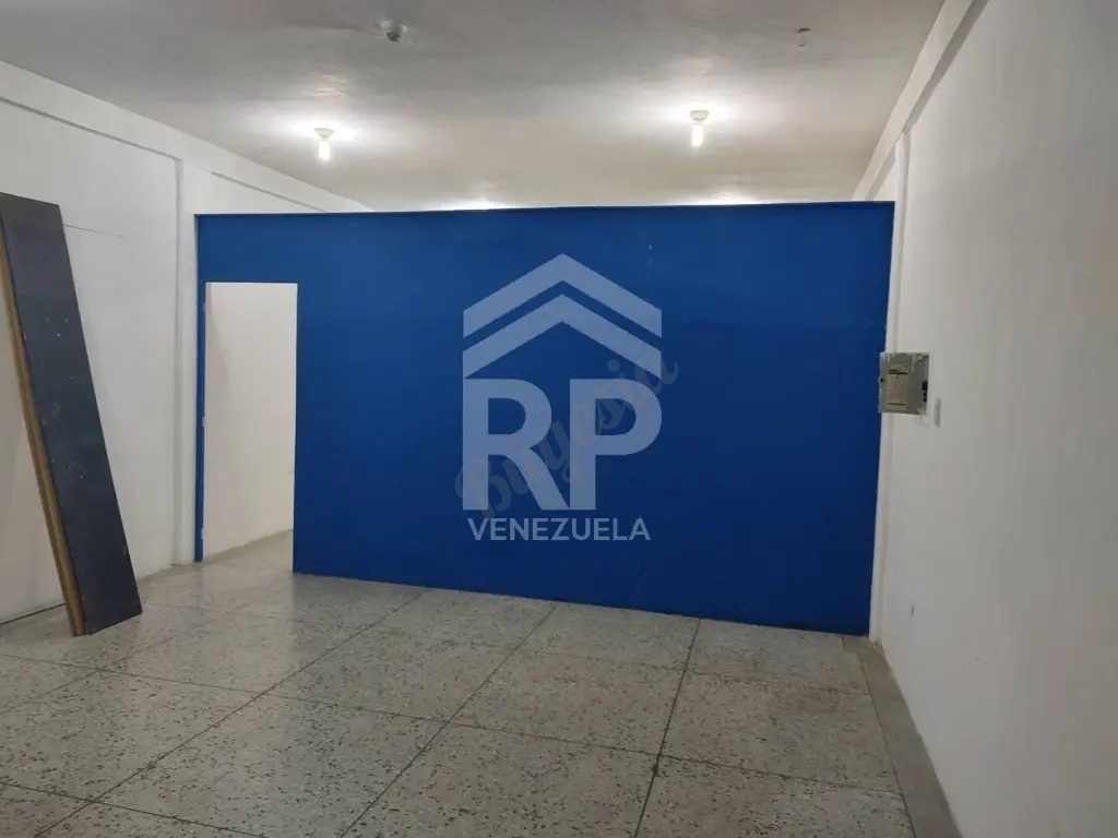 SGL-136 Local Comercial en Alquiler en Punto Fijo