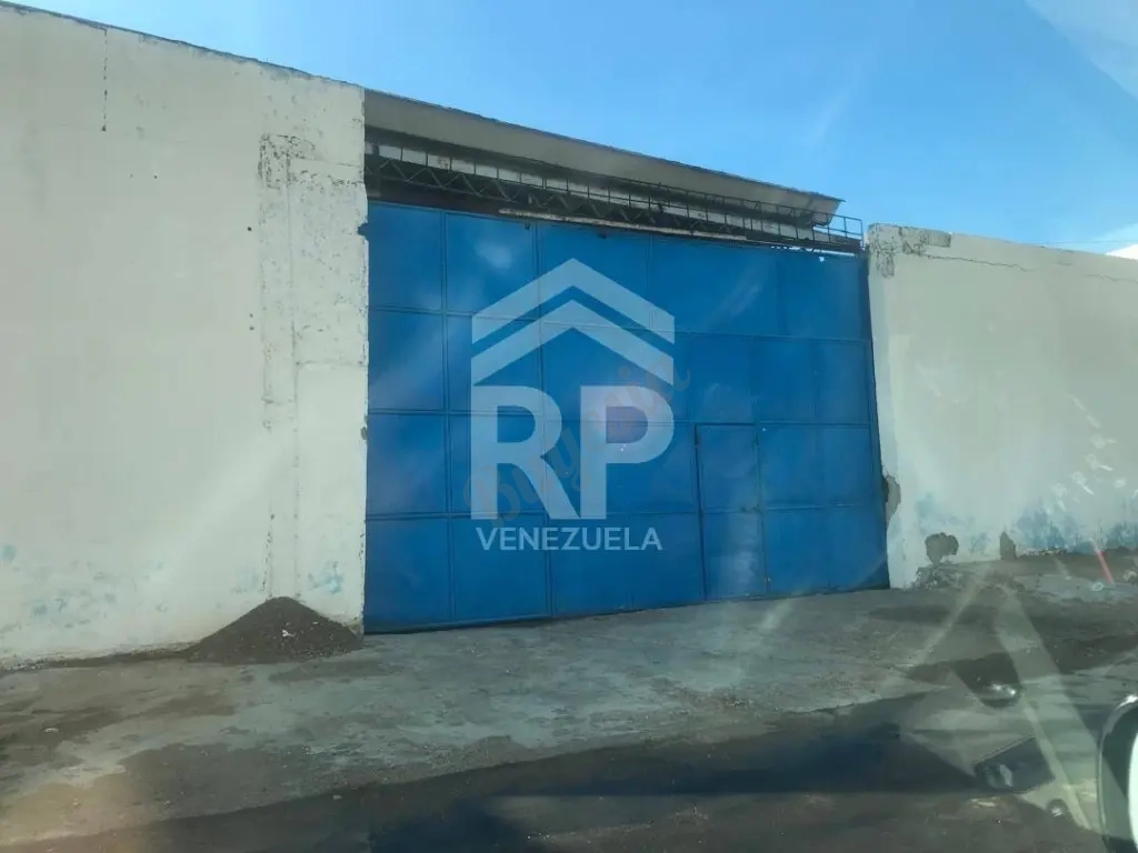 SGG-050 Galpón Comercial en Alquiler en el Centro de Punto Fijo