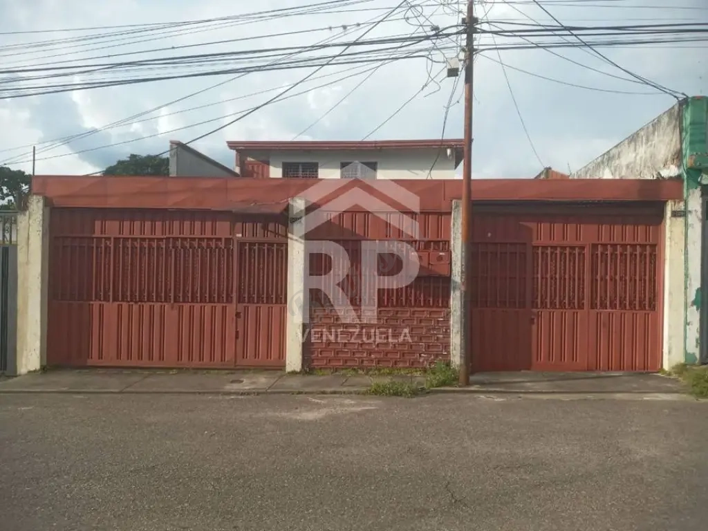 COC-006 Casa en Venta en Barrio El Paraiso, San Cristobal