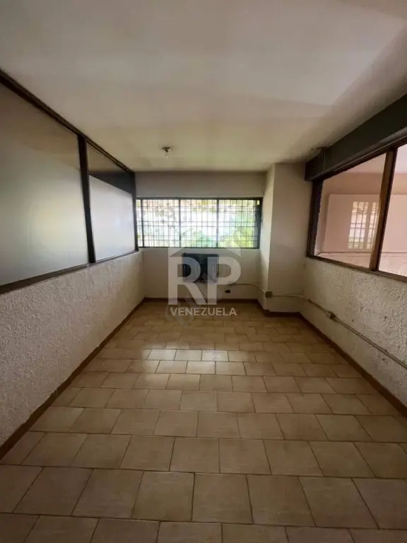 PLL-023 Local Comercial en Alquiler en Dr. Portillo, Maracaibo