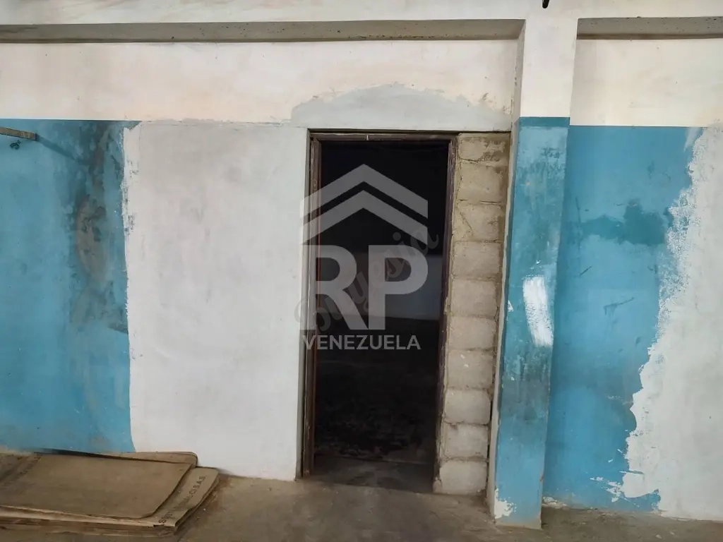 SGG-050 Galpón Comercial en Alquiler en el Centro de Punto Fijo