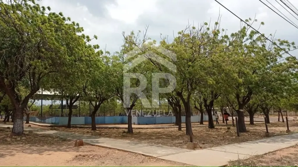 PLT-004. Terreno en Venta en Zona Norte de Maracaibo