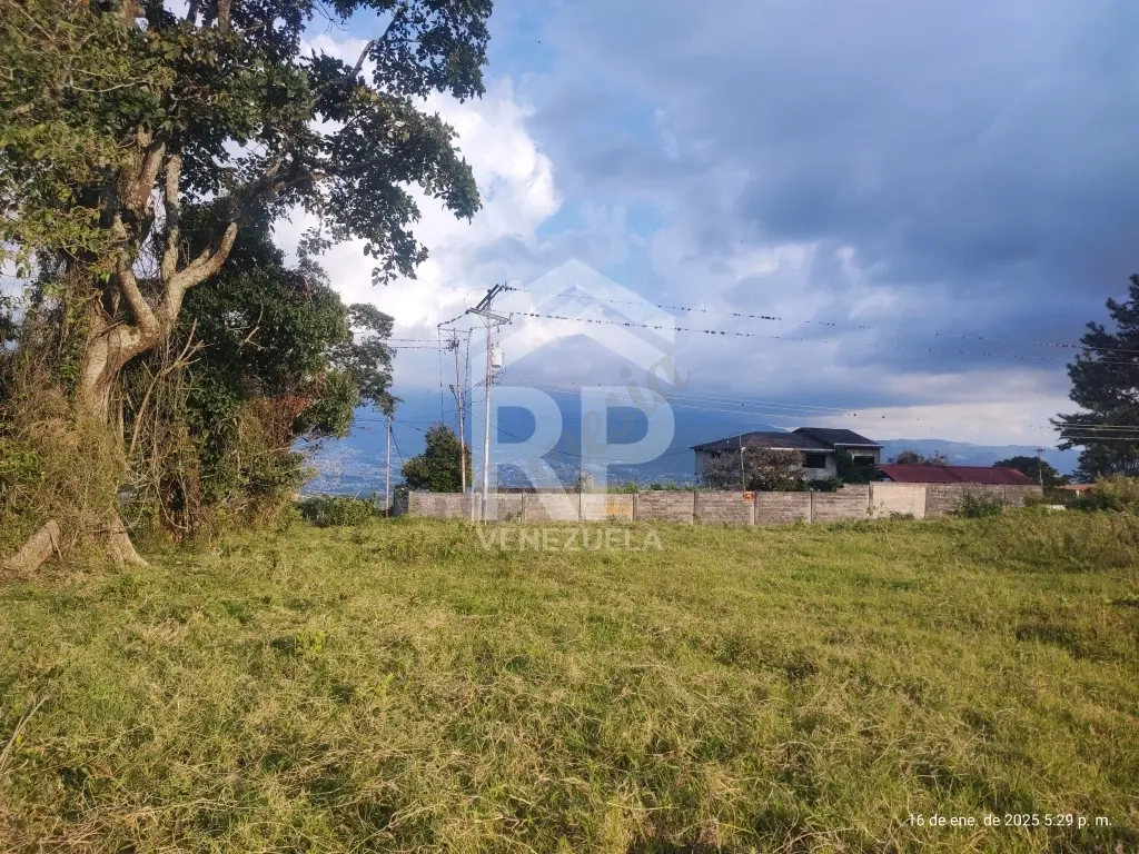 COT-001 Terreno en Venta en el Páramo El Duende, San Cristóbal