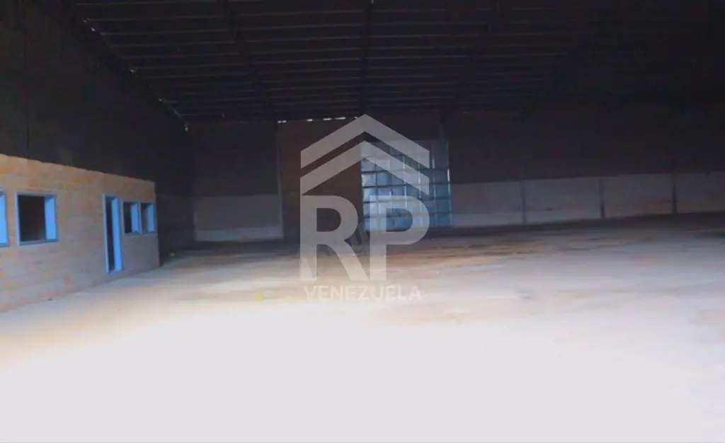 PLG-002 Galpones en Alquiler en Zona Via La Cañada, Estado Zulia
