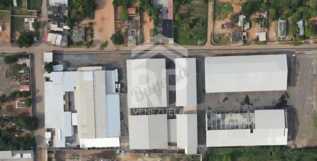 PLG-002 Galpones en Alquiler en Zona Via La Cañada, Estado Zulia