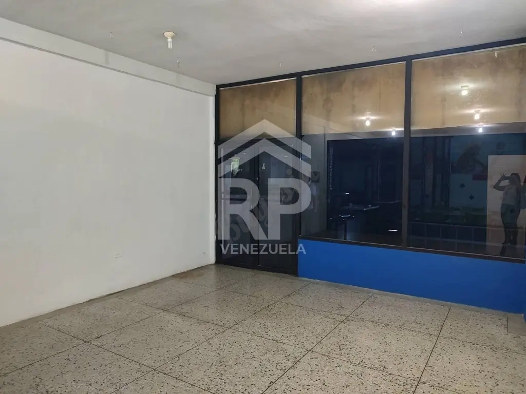 SGL-136 Local Comercial en Alquiler en Punto Fijo