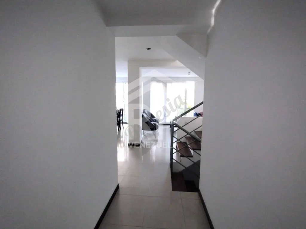 CRC-011 Casa en Venta en Colinas del Viento, Este de Barquisimeto