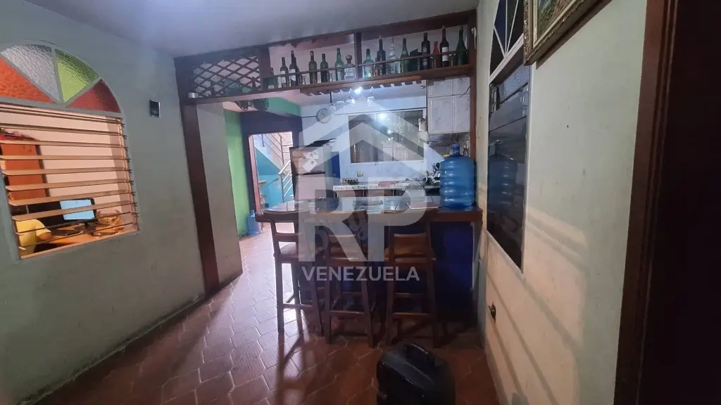CRC-012 Casa con Local en Venta en Urb. Pueblo Nuevo, Barquisimeto