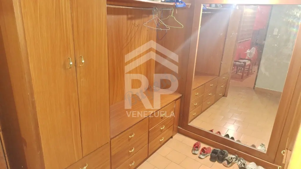 CRC-012 Casa con Local en Venta en Urb. Pueblo Nuevo, Barquisimeto