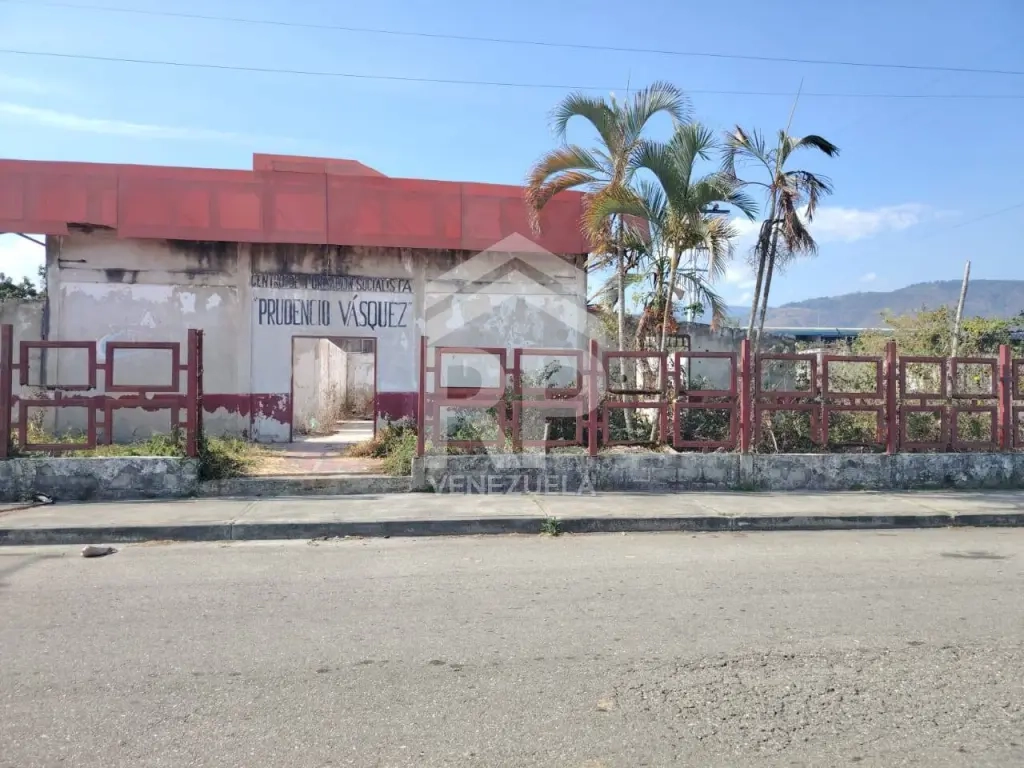 SGT-159 Terreno con Bienhechuria en Venta en Urachiche, Yaracuy