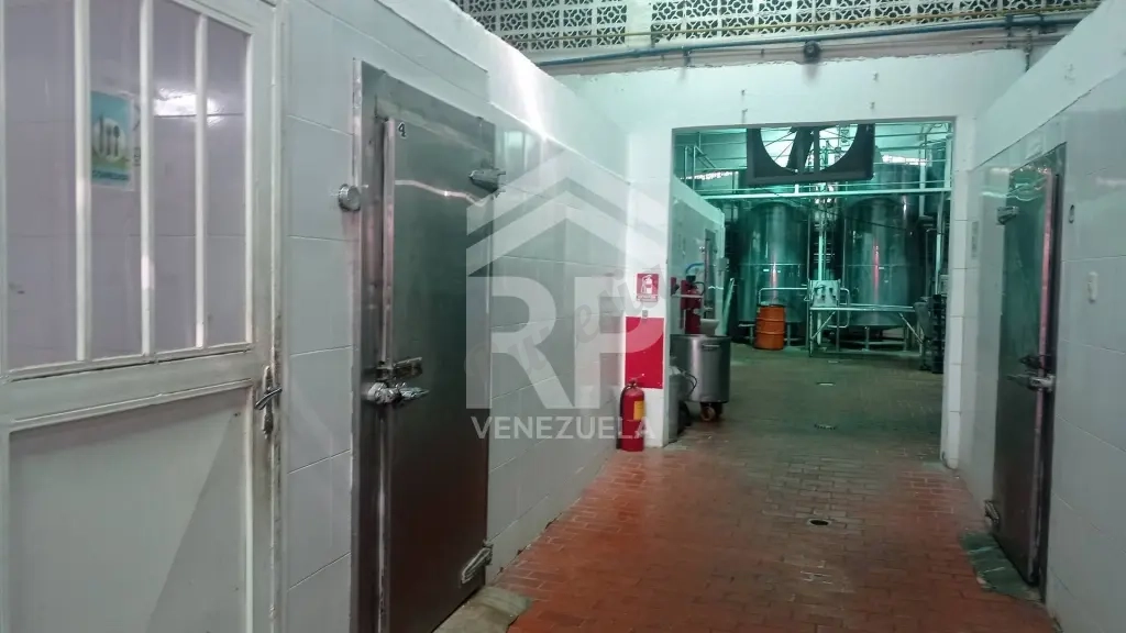PLFC-012 SE VENDE LOCAL COMERCIAL Y EMPRESA INDUSTRIA DE LACTEOS MARAC