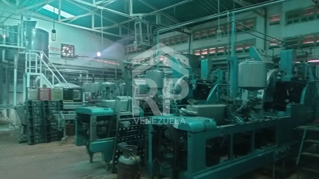 PLFC-012 SE VENDE LOCAL COMERCIAL Y EMPRESA INDUSTRIA DE LACTEOS MARAC