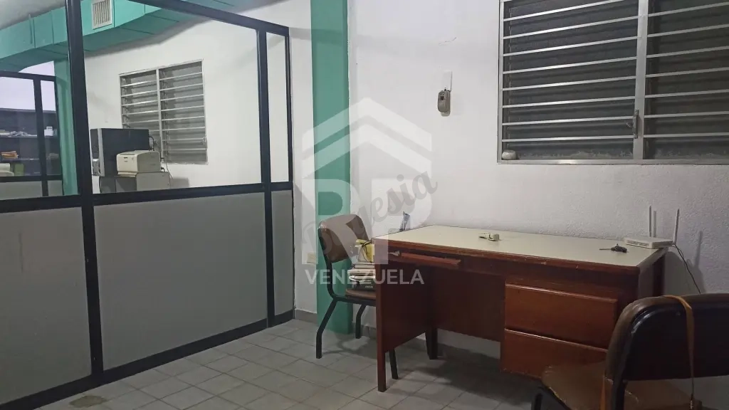 SGL-133 LOCAL EN VENTA O ALQUILER EN EL CENTRO DE PUNTO FIJO