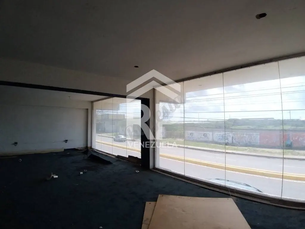 SGG-044 Galpón Industrial En Venta o Alquiler en Calle Comercio De Caj