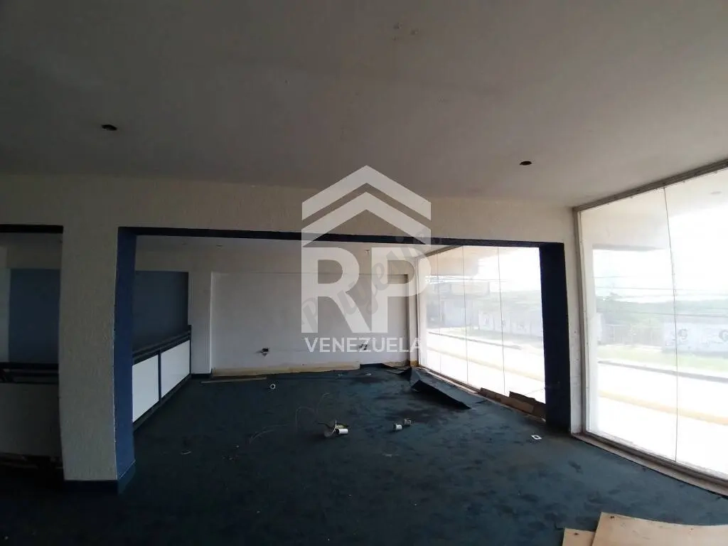 SGG-044 Galpón Industrial En Venta o Alquiler en Calle Comercio De Caj