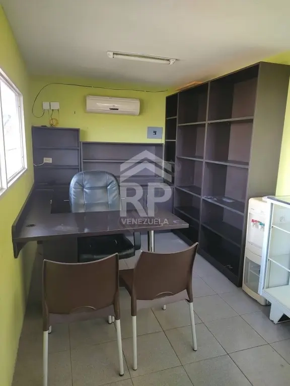 SGL-131 Local Comercial con Oficina en Venta o Alquiler
