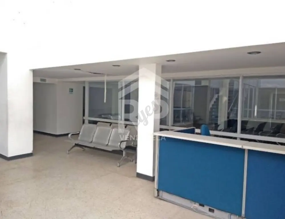PLL-011 LOCAL COMERCIAL EN VENTA ZONA SUR SAN FRANCISCO MARACAIBO