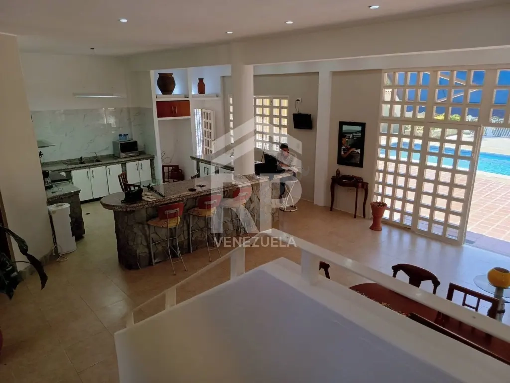 CAC-003 CASA QUINTA EN VENTA EN BAHÍA DE BUCHE MARGARITA