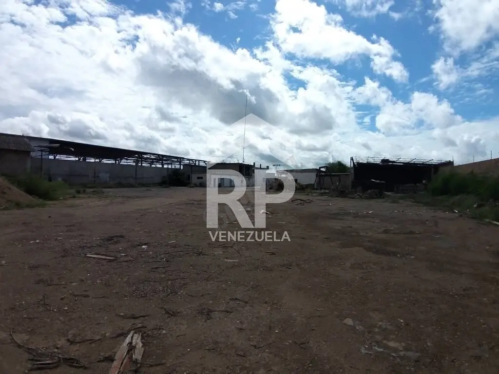 SGG-044 Galpón Industrial En Venta o Alquiler en Calle Comercio De Caj