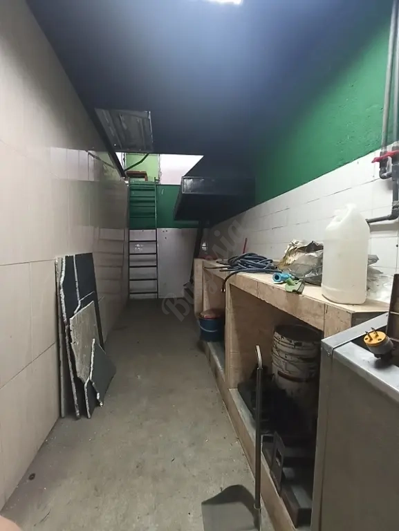 Local Comercial en Av. Michelena, Valencia