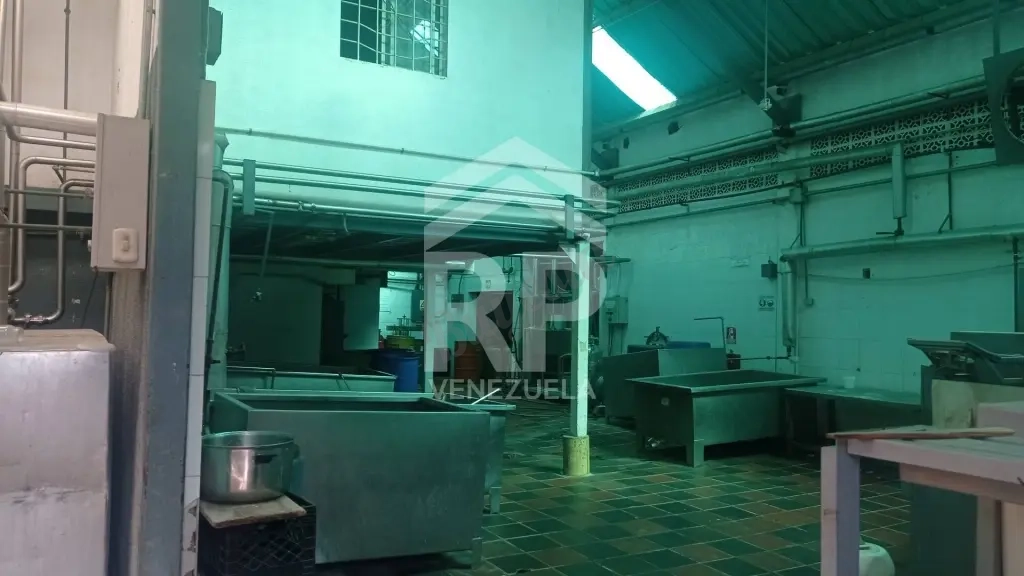 PLFC-012 SE VENDE LOCAL COMERCIAL Y EMPRESA INDUSTRIA DE LACTEOS MARAC
