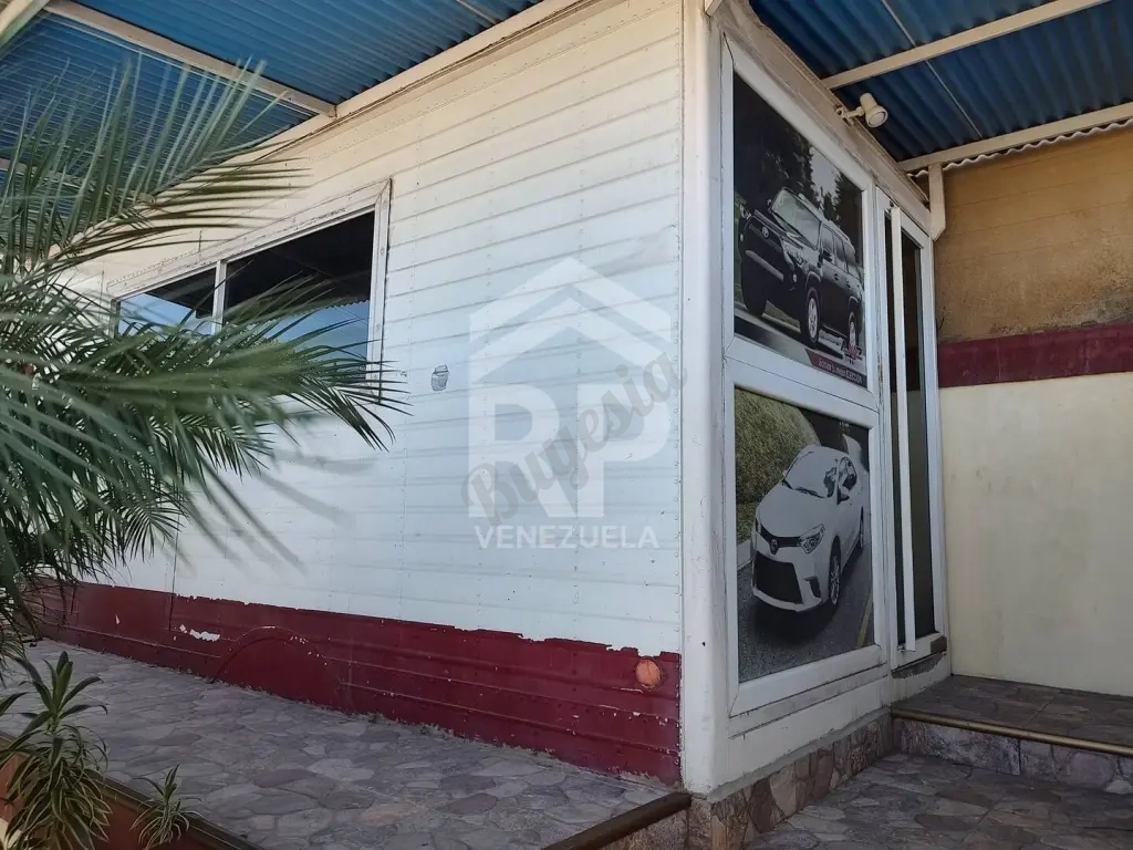 SGL-131 Local Comercial con Oficina en Venta o Alquiler