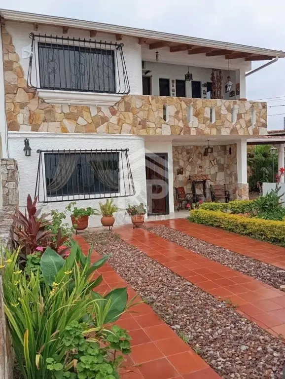 COC-005 Casa Quinta en Venta en Toiquito Guasimos